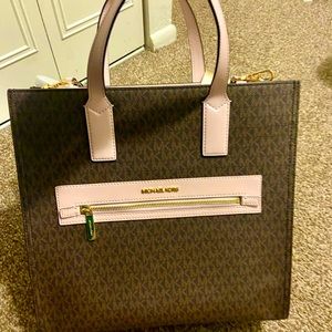 Michael Kors Kenly LG Tote
